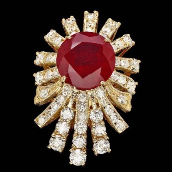 9.40 Carats Natural Red Ruby and Diamond 14K Solid Yellow  9.40 Carats Natural Red Ruby and Diamond 14K Solid Yellow Gold Ring